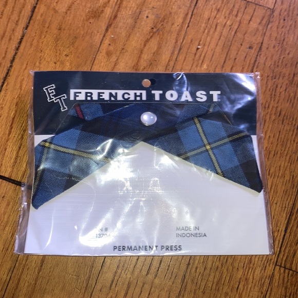 French Toast Adjustable Plaid Bow Tie - Picture 2 of 3